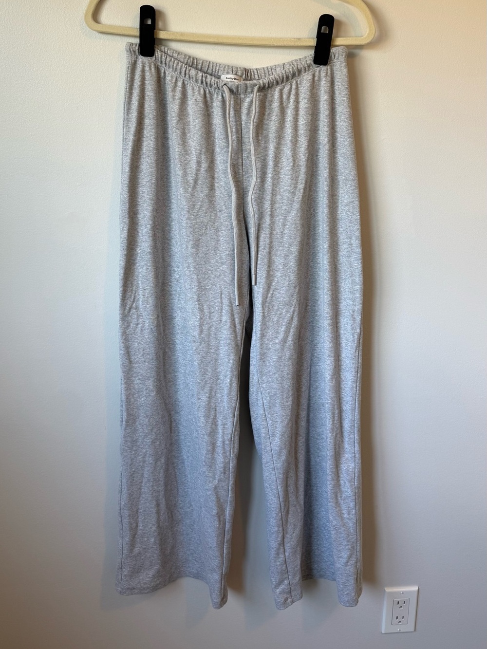 Aritzia Sunday Best lounge pants